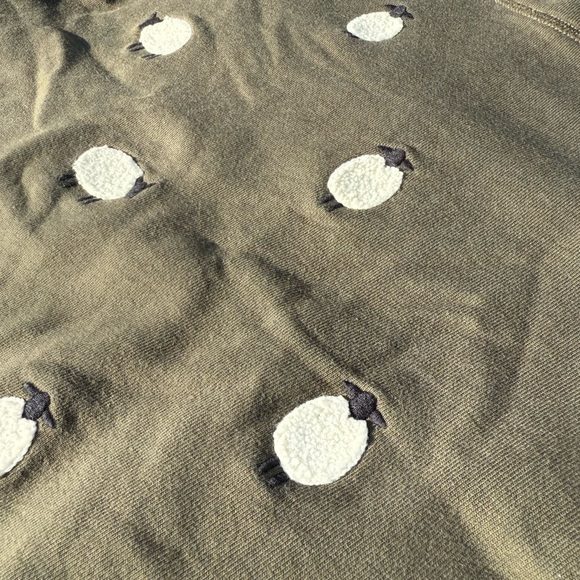 TALBOTS Green Sweatshirt with Embroidered Sheep - Picture 5 of 10